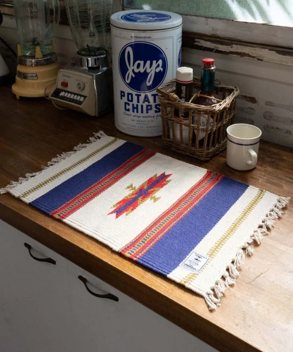 Tischset mit geometrischem Muster