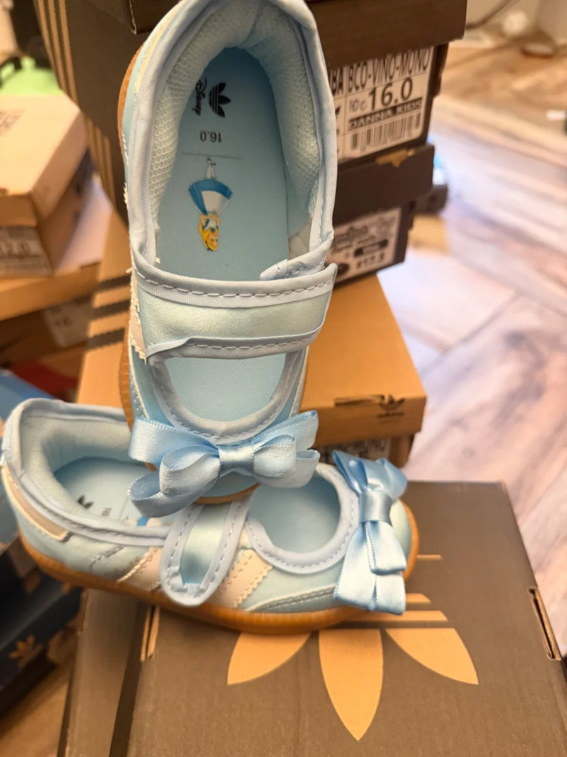Blue bow kids shoes